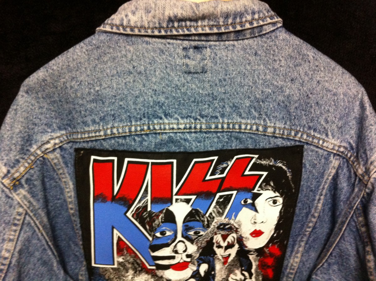 Vintage 1980s LEE 220 Medium Wash 48 L Denim Jacket with Vintage 1980s LEE 220 Medium Wash 48 L Denim Jacket with