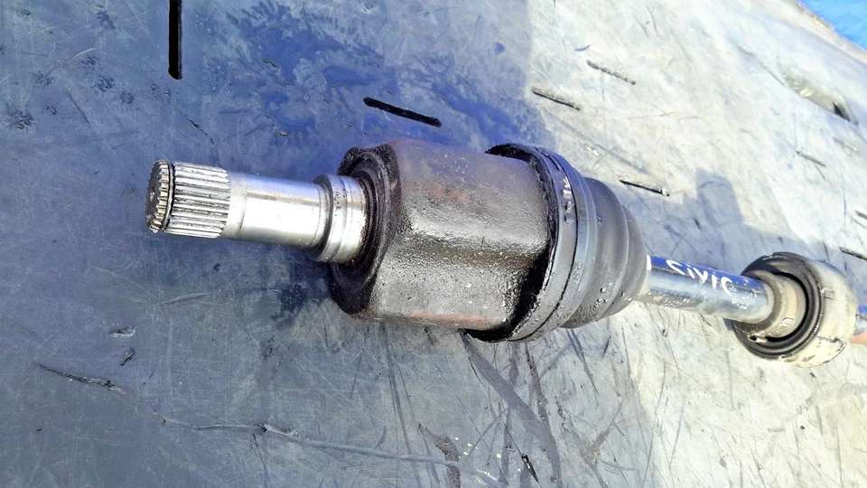 2002-2004 Honda Civic AT Sedan Coupe Axle Shaft Front Left OEM 44306S5B950 - Imagem 3 de 4