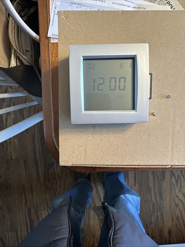 BROOKSTONE UPSIDE DOWN CLOCK ~ Date/Time, World Time, Timer, Temperature - Picture 4 of 4