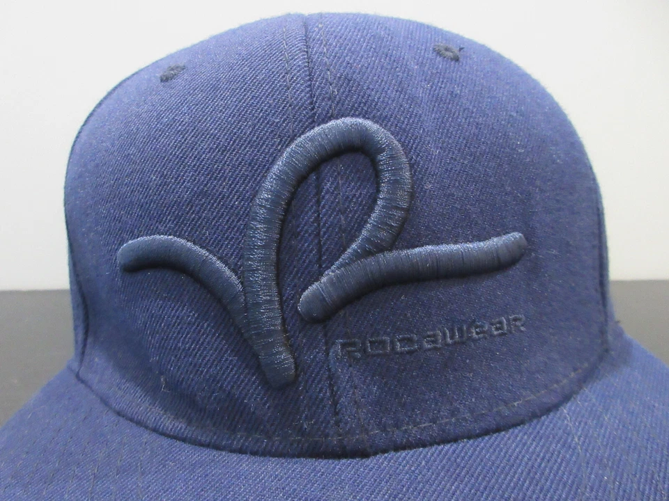 DE COLECCIÓN Rocawear Gorra Ajustada Para Hombres 7 1/4 Azul Jay Z Hip Hop Ropa de Calle Años 90 Y2K Foto 2 de 4