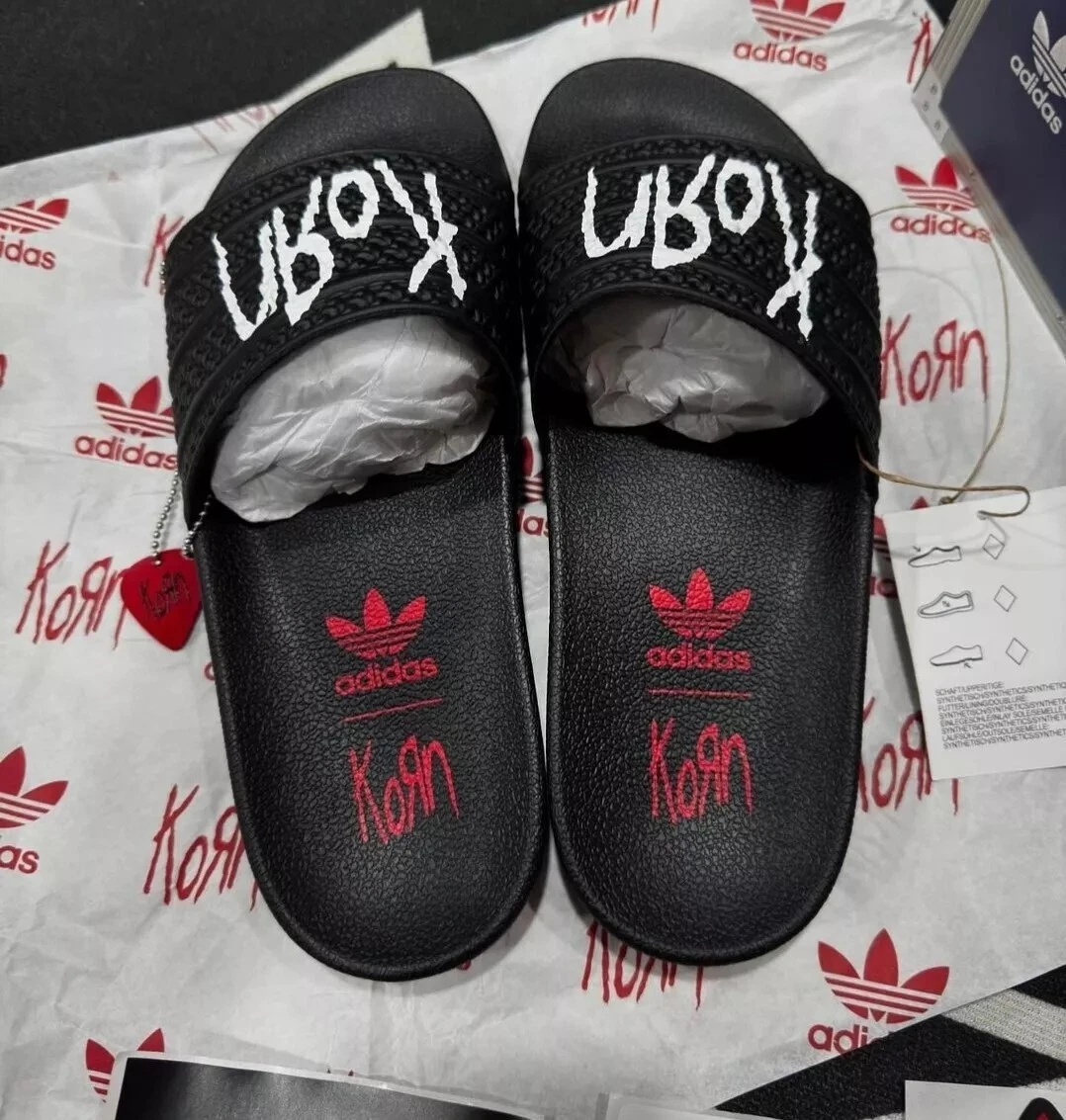 Adidas x Korn Adilette Slides Uomo 8 Donna 9 Adesivi Chitarra Pick & Box!