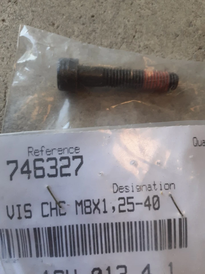 VIS BTR OEM 746327 Peugeot M8x40mm FIXATION ECHAPPEMENT SCOOTERS 50 - Photo 1/1