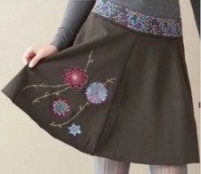 Matilda Jane Women's Paint By Numbers Floral Embroidered Skirt EUC-LN MED