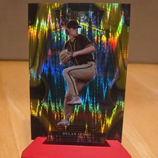 2023 Panini Select - Premier Level Dylan Lesko #194 Gold Flash Prizm /10 (RC)