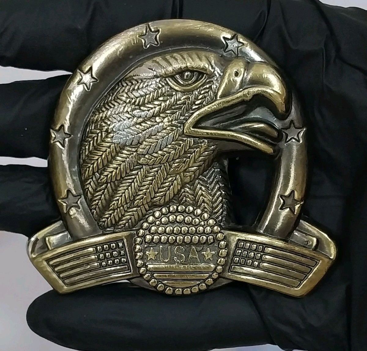 VINTAGE EAGLE BELT BUCKLE . Gold tone. With the inscription  display picture 2