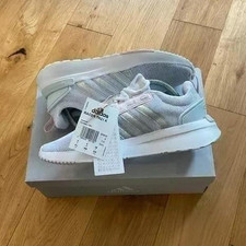Image of UK 2.5 brand new boxed Adidas Racer TR21 Unisex Kids Trainers Grey/White/Pink
