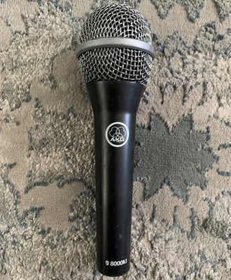 AKG Vocal Dynamic Cardioid Handheld Microphone Model D8000M