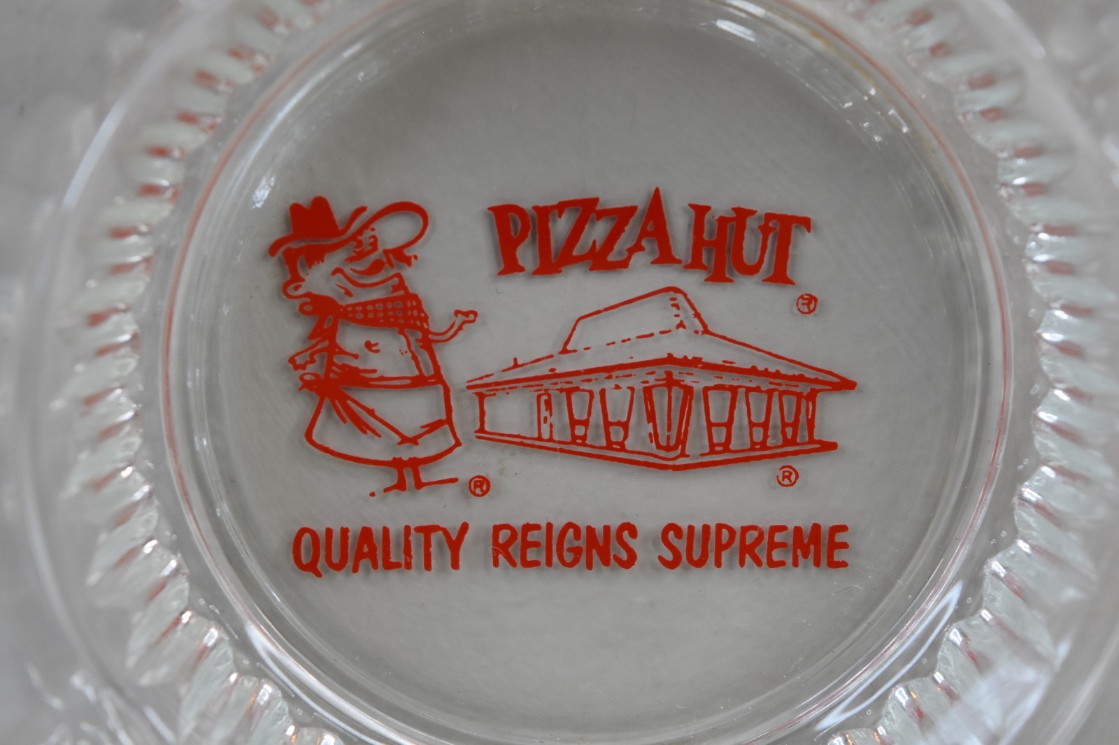 Vintage 1970s Pizza Hut Ashtray Glass Quality Reigns Supreme Pete Logo 4"