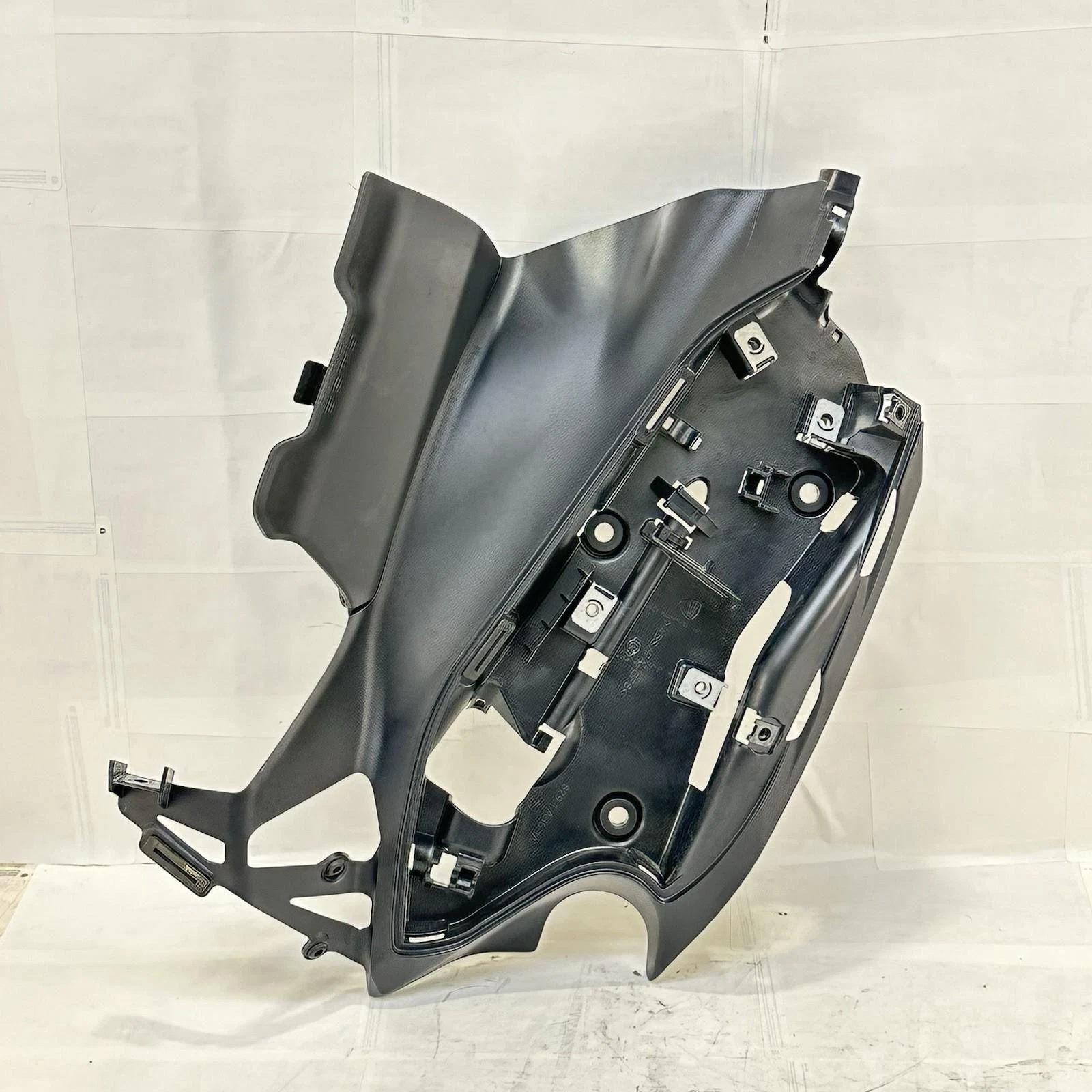 2016 - 2019 DUCATI 959 PANIGALE LEFT SIDE FAIRING BATTERY INNER COWL PANEL TRIM