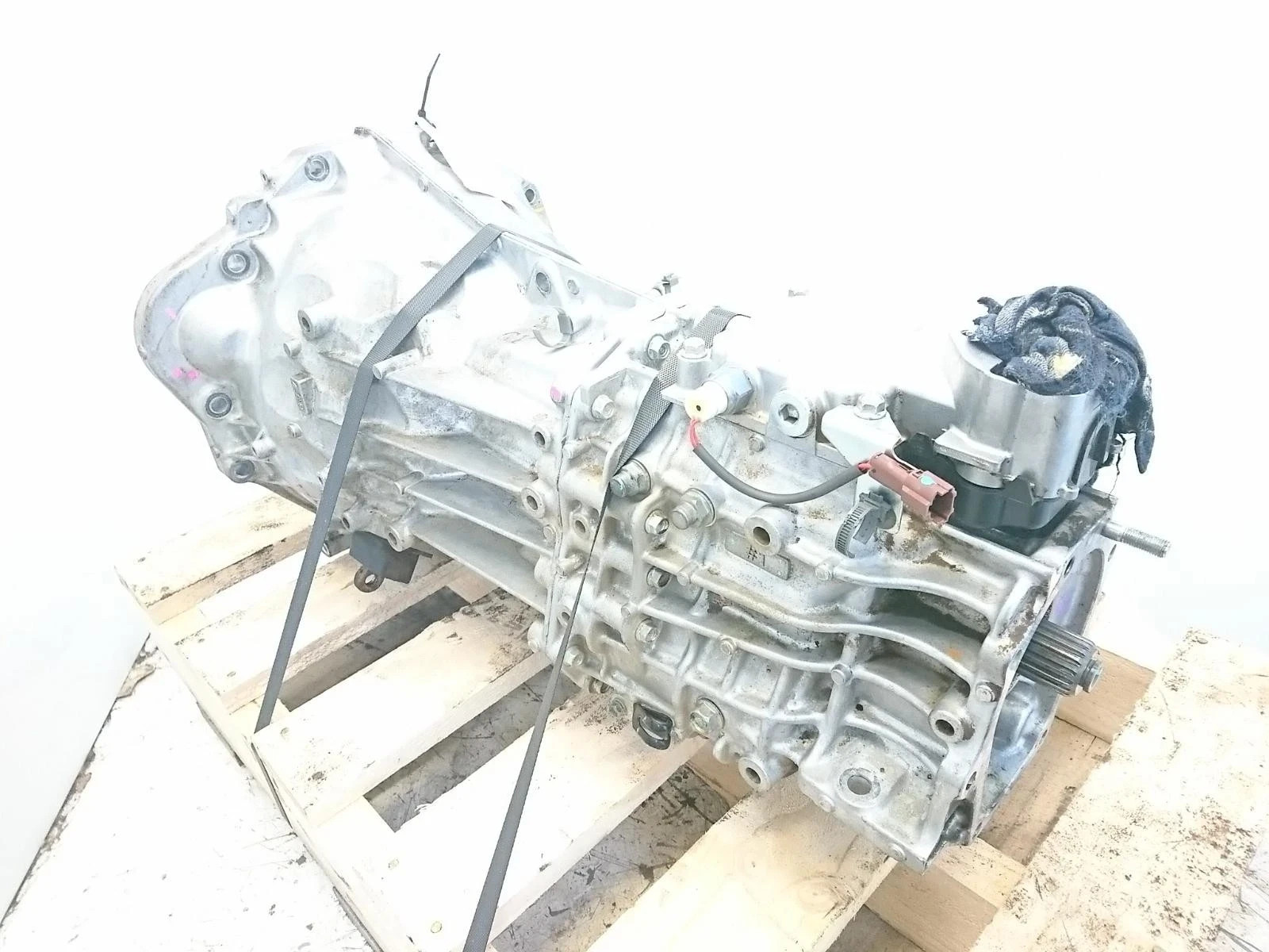 ISUZU DMAX MANUAL 4WD TRANSMISSON/GEARBOX 3.0L TURBO DIESEL 4JJ1 EURO 5 12-19