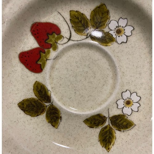 Vintage Mikasa Saucer Strawberry Festival Set of 3 Stoneware EB801 Japan - Picture 3 of 3