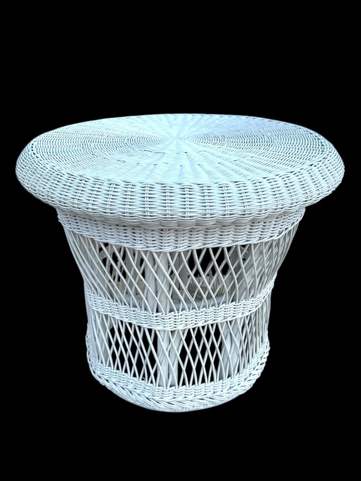 White Round Wicker Side /Coffee /End Table Nightstand Removable Tray Top Storage - Image 2 of 4