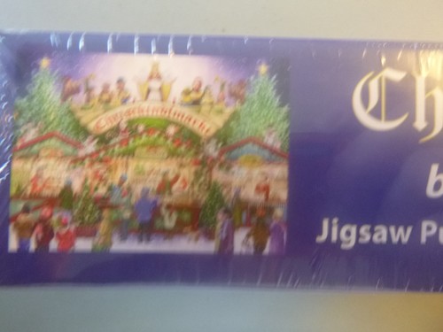 Christkindlmarkt - 1000 piece puzzle - 26.63" x 19.25"- NEW - Picture 7 of 9