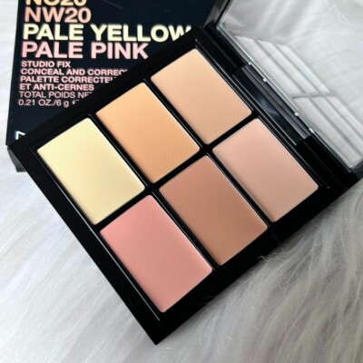 New MAC Studio Fix Conceal and Correct Palette~LIGHT~Full Size
