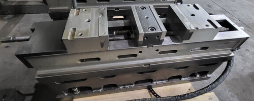 Hydraulischer Maschinenschraubstock mit Erhöhung L x B x H = 700 x 125 x 300 mm - Bild 3 von 4