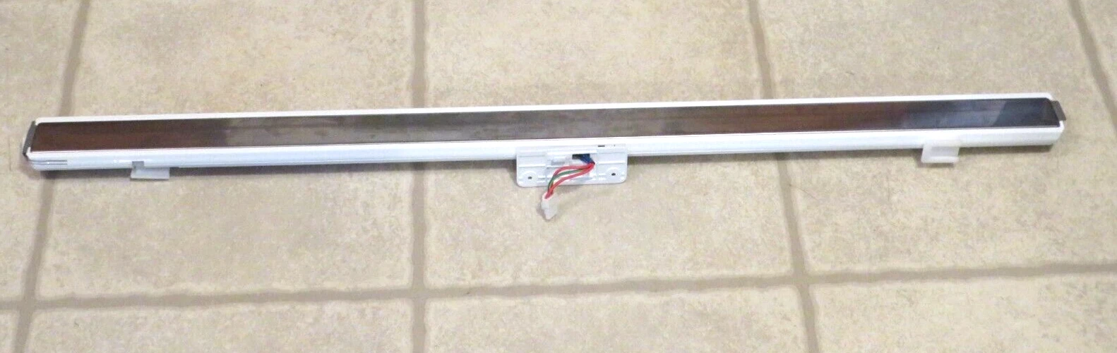 LG Smart Refrigerator LCFC26X: Flipper Mullion Assembly 37 3/4" (P7328)
Opens in a new window or tab