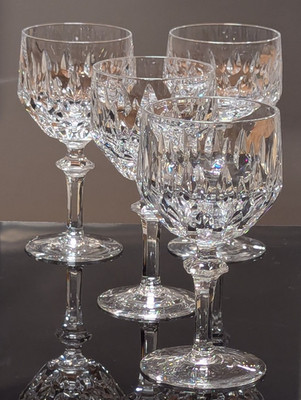Set/4 Vintage Nachtmann Patrizia Wine Glasses, Teardrop Cut Faceted Stem 5 3/8''T