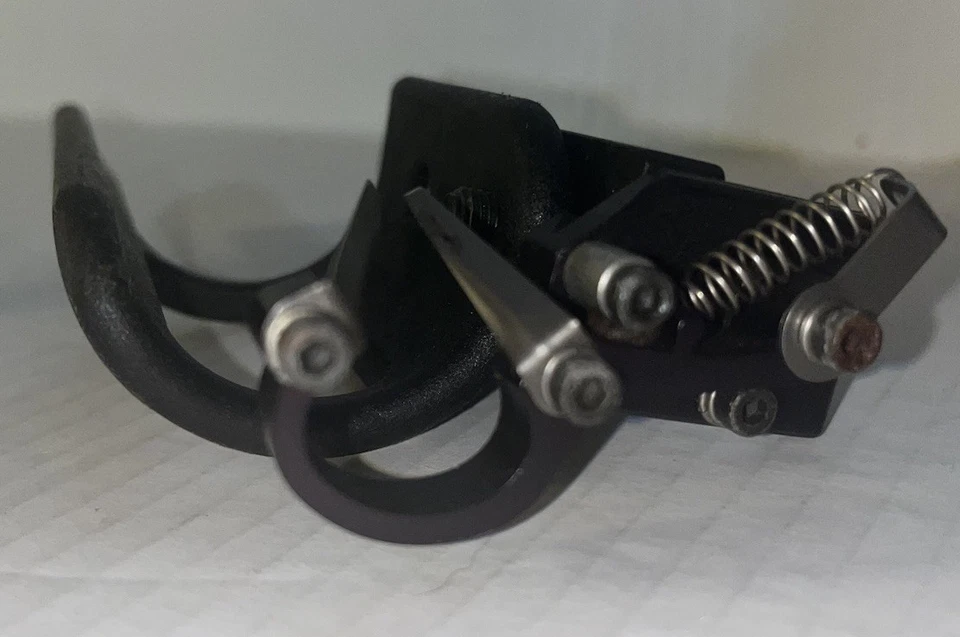 Bodoodle Bullet Arrow Rest W 3” Overdraw RH - Image 3 of 4