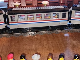 LEGO Trains: Metroliner (4558)