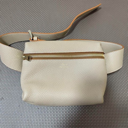 IL MICIO Body Waist Shoulder Bag Fanny Pack Leather in Light Gray NWOT From JPN! - 第 1/4 張圖片