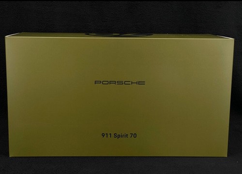 Spark Porsche 911 Spirit 70 Type 992 Cabriolet 2025 Olive Neo Dealer LE1911 1/18 - Picture 8 of 8