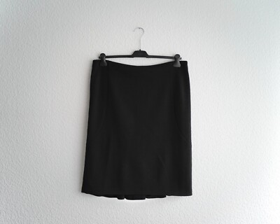 Klassischer Escada Rock in Schwarz, Gr. 46