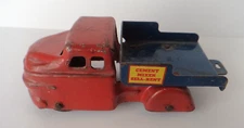 Vintage 1940's Wyandotte Pressed Steel Cement Mixer Toy Truck All Original