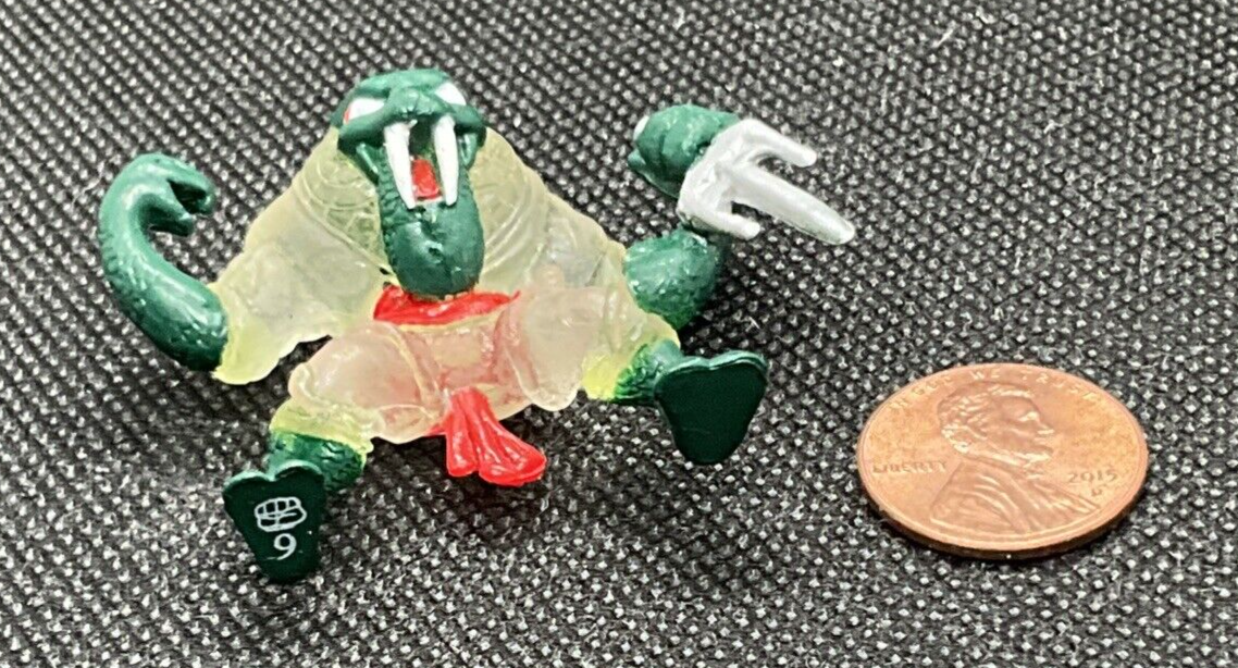 Figurine Hisss – Cristal Ultra Rare – Fistful Of Power (2004) Valeur 9