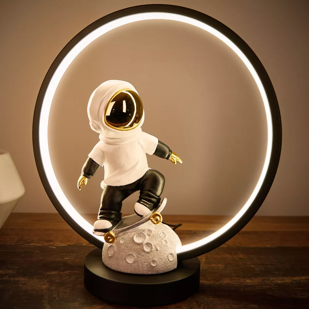 USB Table Lamp Astronaut Moon Skater 33 Cm LED Ring Night Light Bedside Lamp Pc