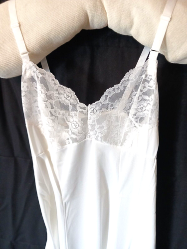 Vintage Slip Nightgown Lingerie Lace Nylon Sz S 32 Bust White 1960s NOS - Picture 2 of 8