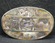 XB27109 SWEET VINTAGE 1970s  ABALONE SHELL ARTWORK  UNISEX FASHION BELT BUCKLE