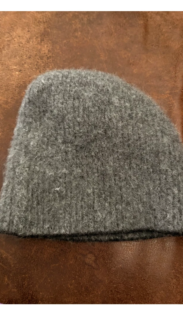 Saks Fifth Avenue Beanie Hats for Women for sale | eBay display picture 1