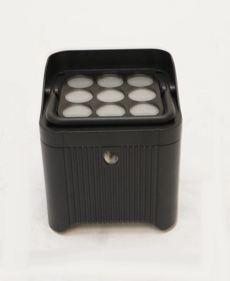 CHAUVET DJ Freedom Par Q9 Battery-Powered Magnetic Diffuser RGBA LED Par - Image 4 of 4