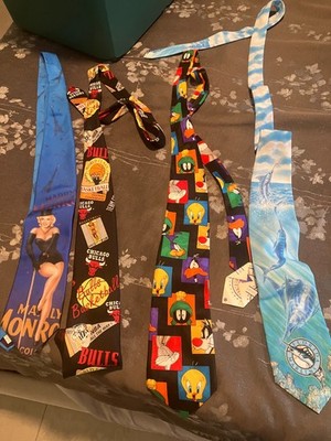 Wholesale reseller lot  NBA NCAA NHL  etc men's adult logo   tie necktie