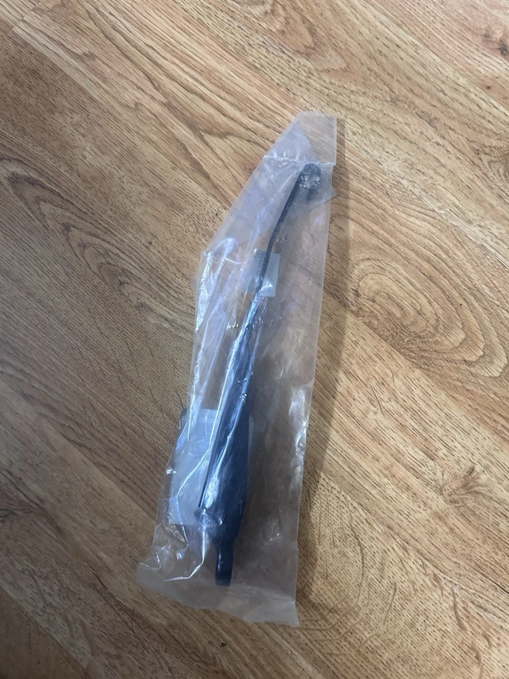 84059856 НОВЫЙ ОРИГИНАЛЬНЫЙ ЗАДНИЙ РЫЧАГ СТЕКЛООЧИСТИТЕЛЯ GM 2010–2017 Chevrolet GMC Terrain Equinox - Изображение 3 из 4