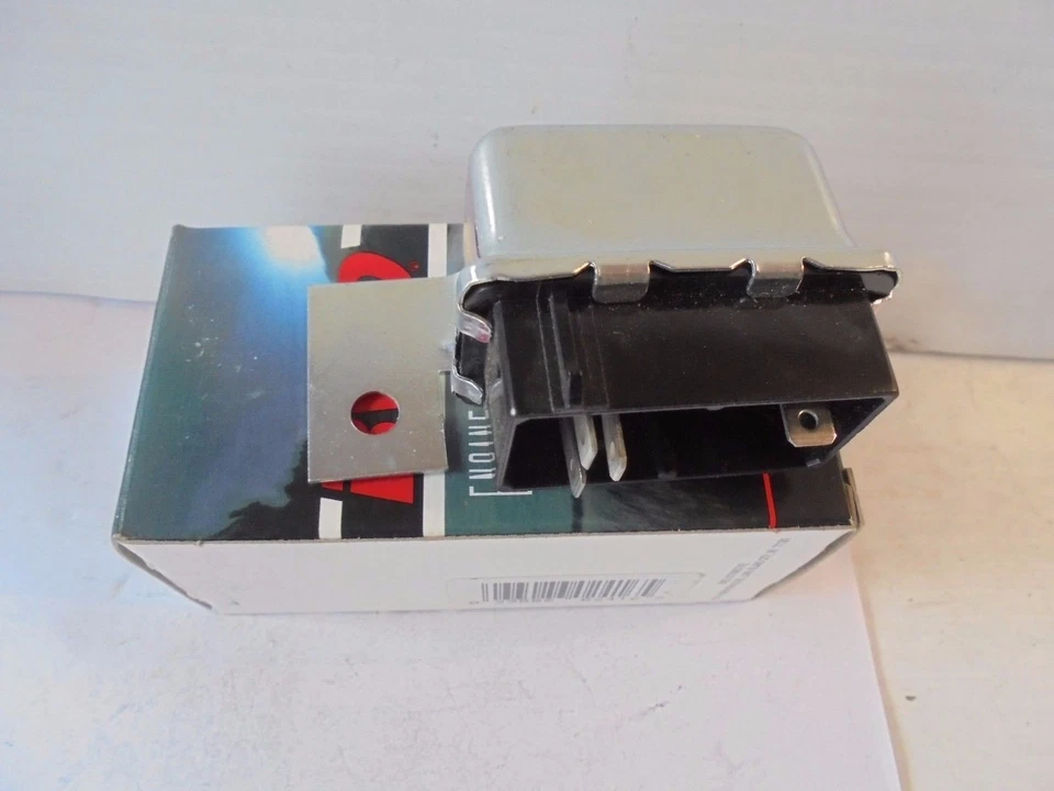BWD R3002 A/C Compressor Relay - Image 3 of 4