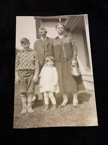 12 VTG Black and White Photographs Women Men Carriage Rocking Chair Children - Picture 3 of 12