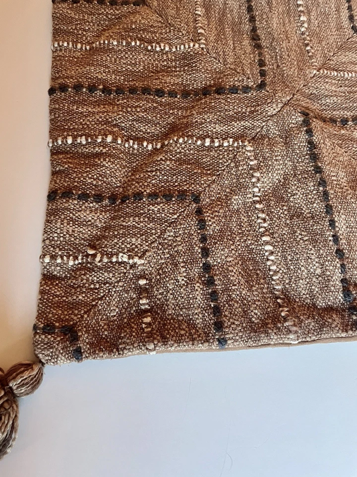 Boho Rustic Pillow Cover 20” Sq Natural Woven Beige / Black Zipper (No Insert) - Image 4 of 4