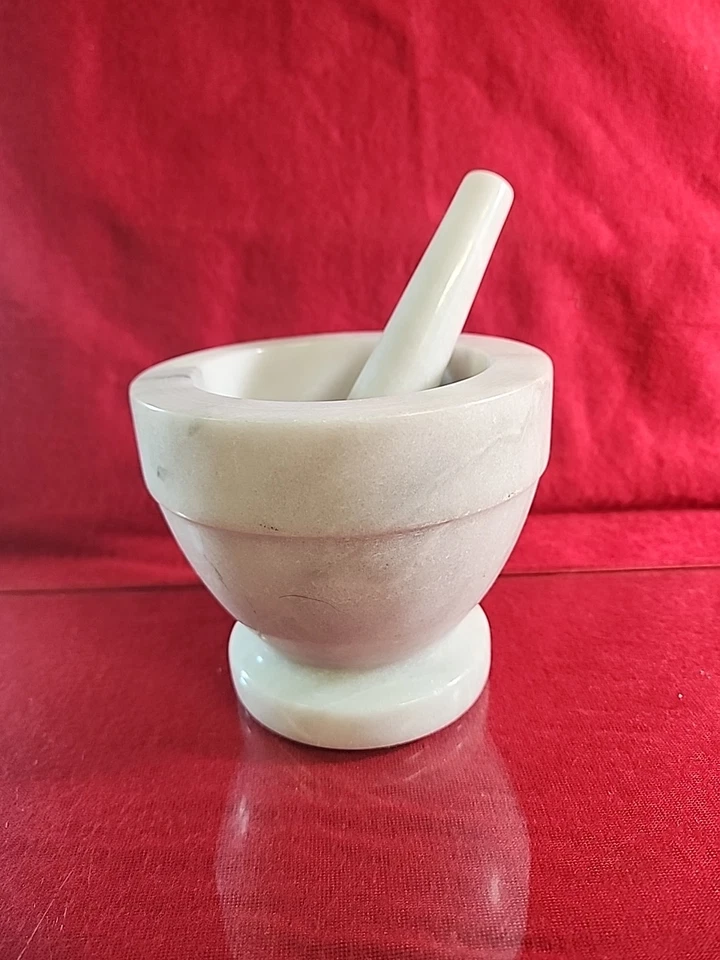 White Light Grey Marble Stone Mortar Bowl 4.5"x5.25" W/ Pestle. Ready To Use.  - Image 3 of 4