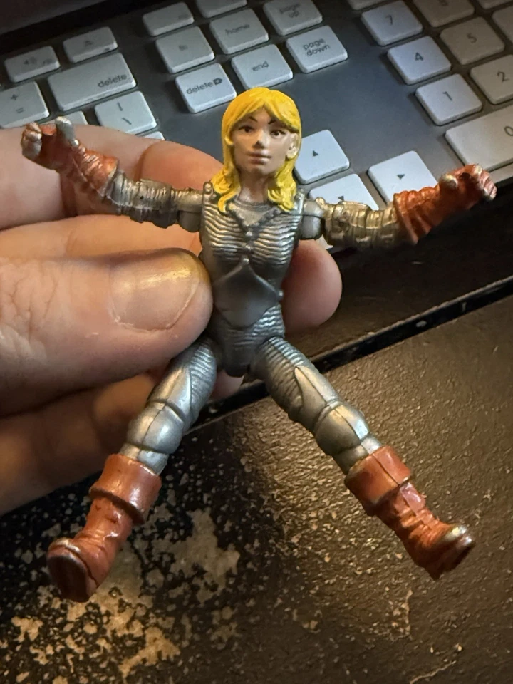 Figura de acción vintage LJN Advanced Dungeons & Dragons Mercion Cleric 3,75" 1983 Foto 3 de 4