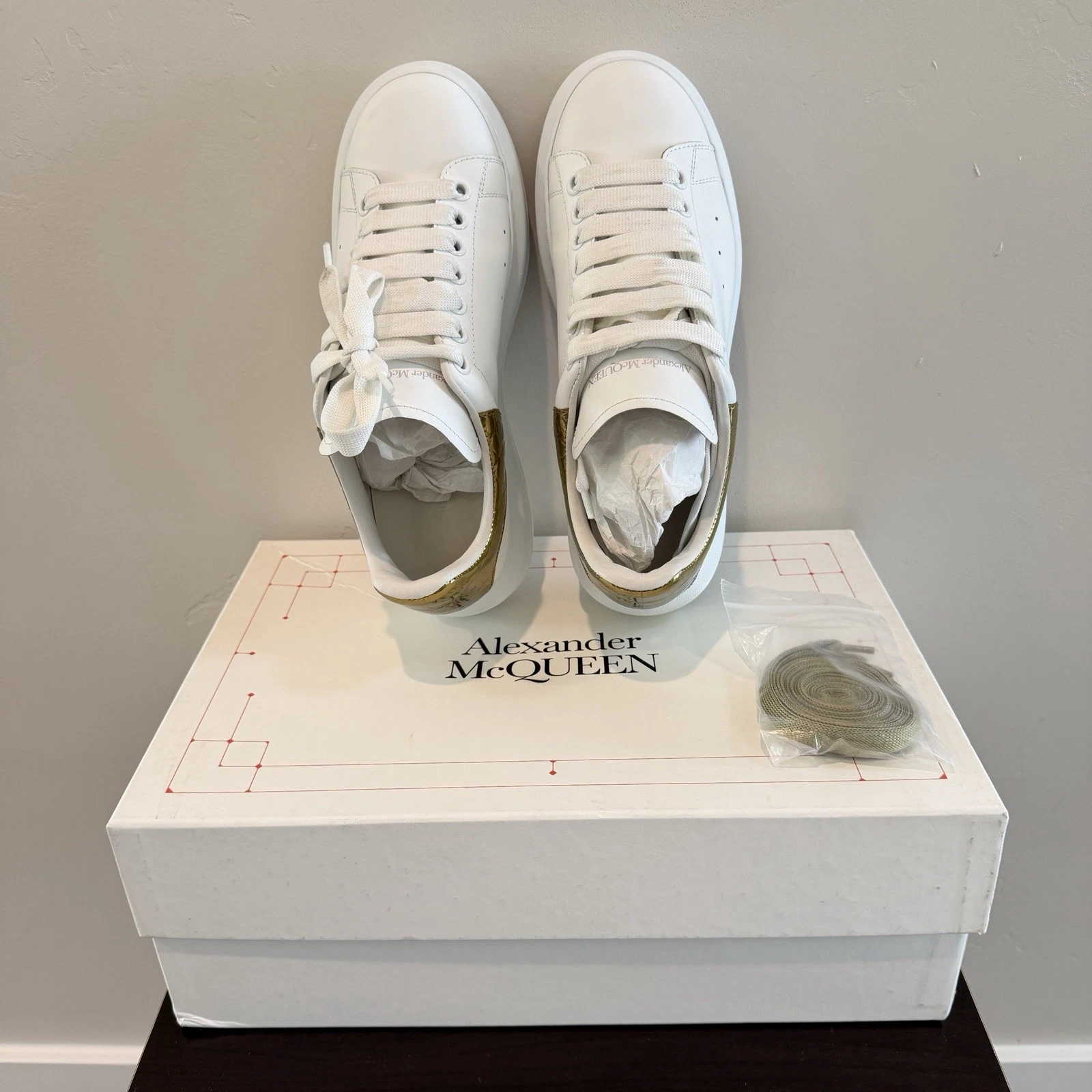 Alexander McQueen — Alexander McQueen Women’s Oversized Sneakers White Gold Crocodile sz US 9.5