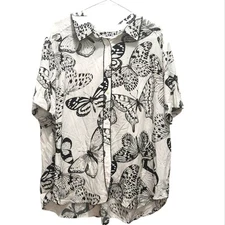 Black & White Allover Butterfly Print Button Up Blouse Plus Size 1X Retro Vibe