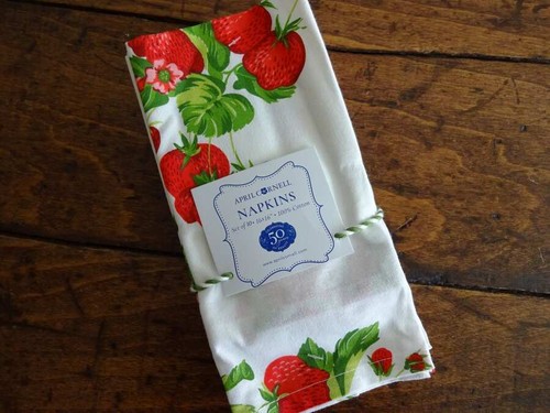 APRIL CORNELL Red Green White STRAWBERRIES Cotton NAPKINS Set 10PC