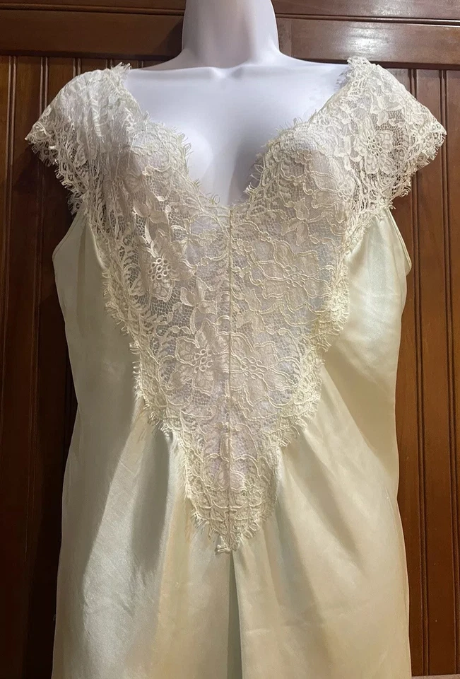 DE COLECCIÓN OLGA Camisón Largo Fuera del Hombro Líquido Satinado Vestido de Noche SEGUNDA PIEL MED Foto 4 de 4