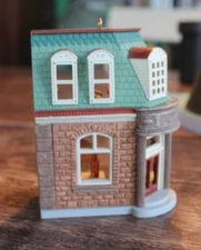 Hallmark - Corner Bank 2003 - Nostalgic Houses and Shops - Christmas Ornament