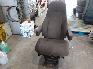 Replaces NA 2017 PETERBILT 579 FRONT SEAT 3779134