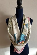 GUCCI Silk Scarf 85cm Tropical Fish Marine Motif Pink Border Made in Italy