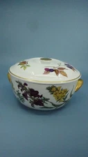 Spode Stafford Flowers 1 Qt Covered Casserole England Oven To Table. Gold trim.