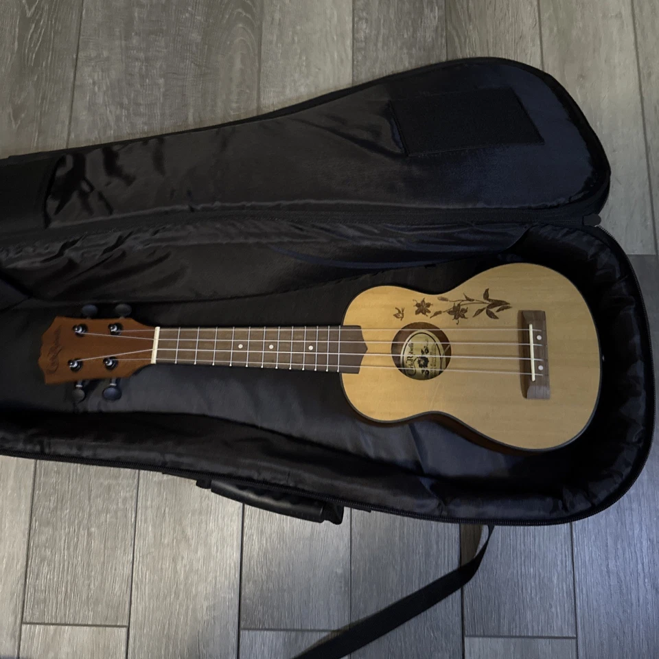 Vintage Carlo Robelli CU212 Soprano Concert Ukulele UKE Pre-owned. Musical Inst - Image 2 of 4