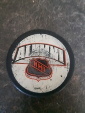 Vintage NHL Alumni Total Hockey Vegum Hockey Puck
